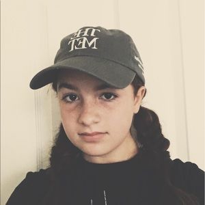 Meet your Posher, Grace