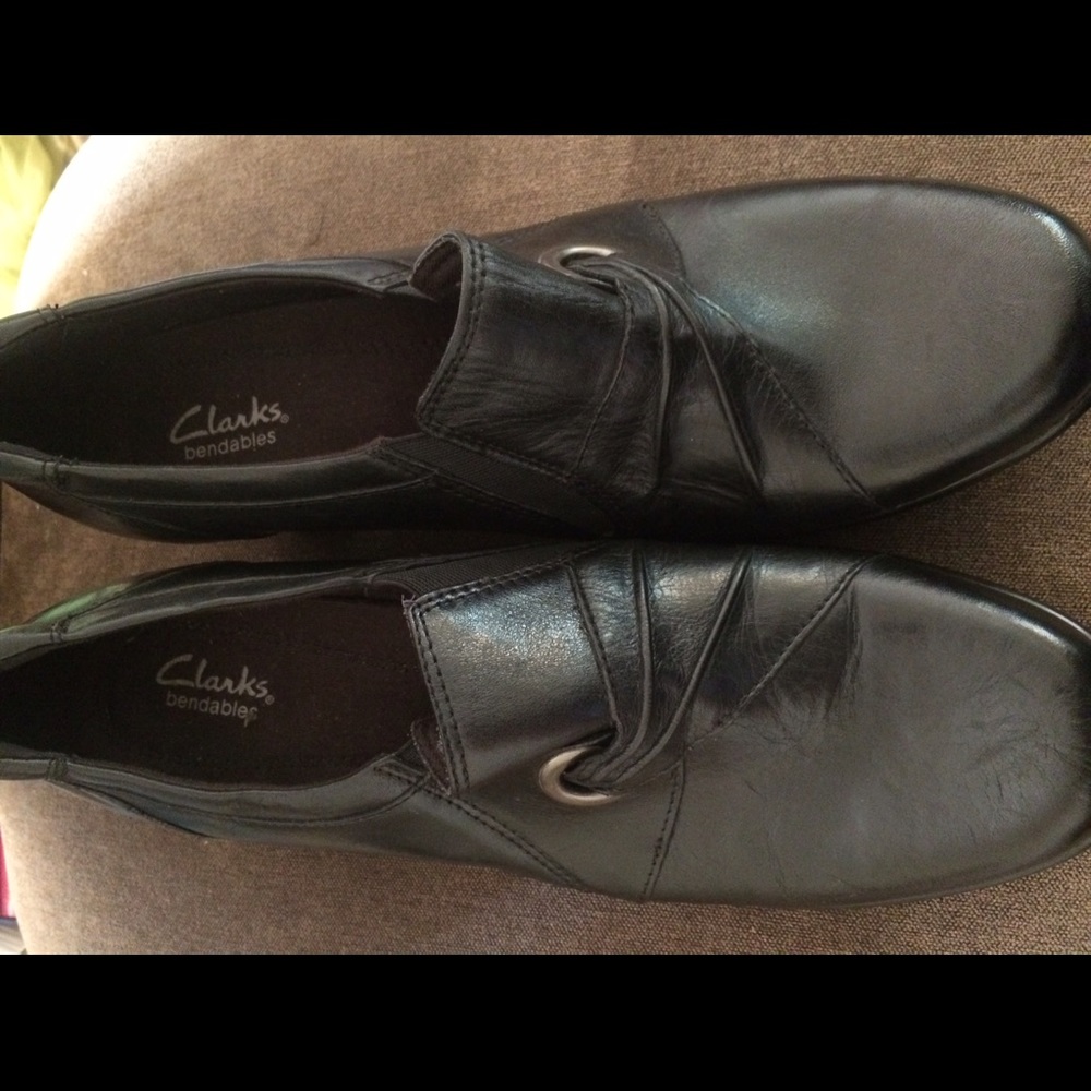 Clarks Bendable Women's Shoes--Size 11