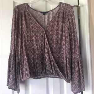 SIZE M AMERICAN EAGLE TOP