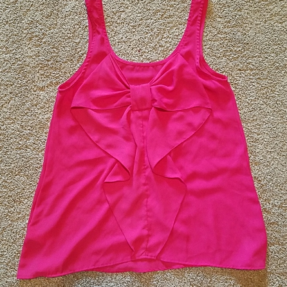 Boutique Tank top with Bow on Back