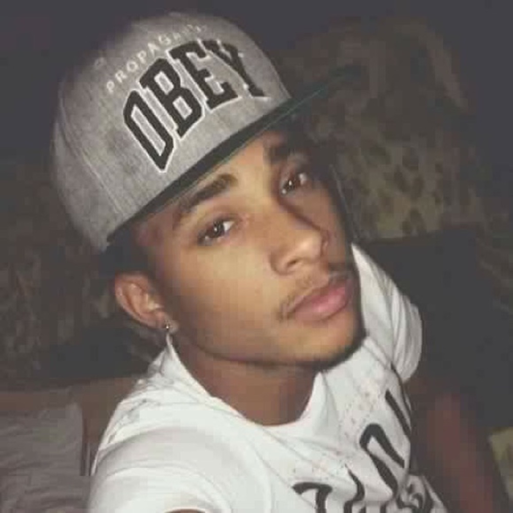 Meet your Posher, Delly