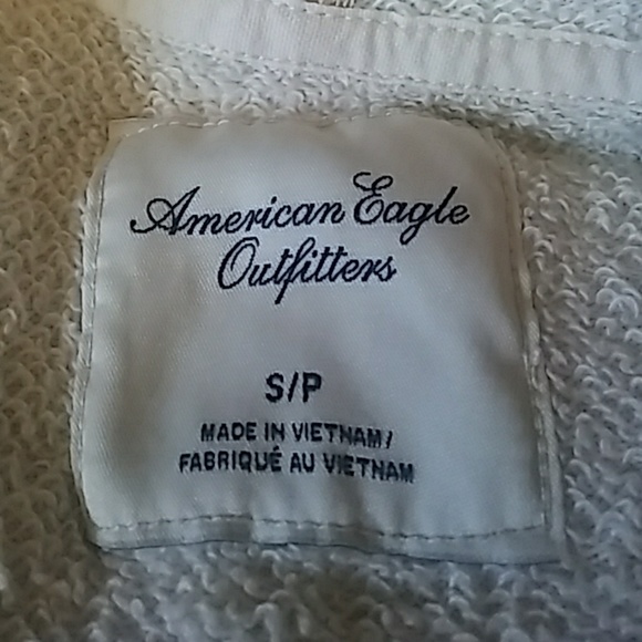 5/$20 AEO HOODIE - Picture 6 of 6