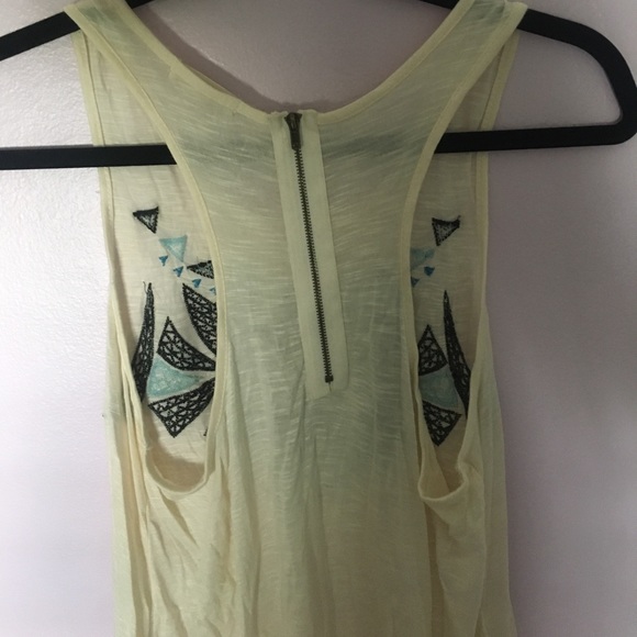 Tank top - Picture 2 of 3