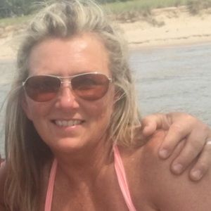 Meet your Posher, Norma