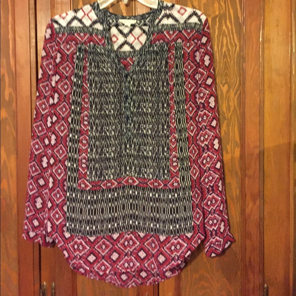 Long sleeve shirt by Tribal   Super cute on.