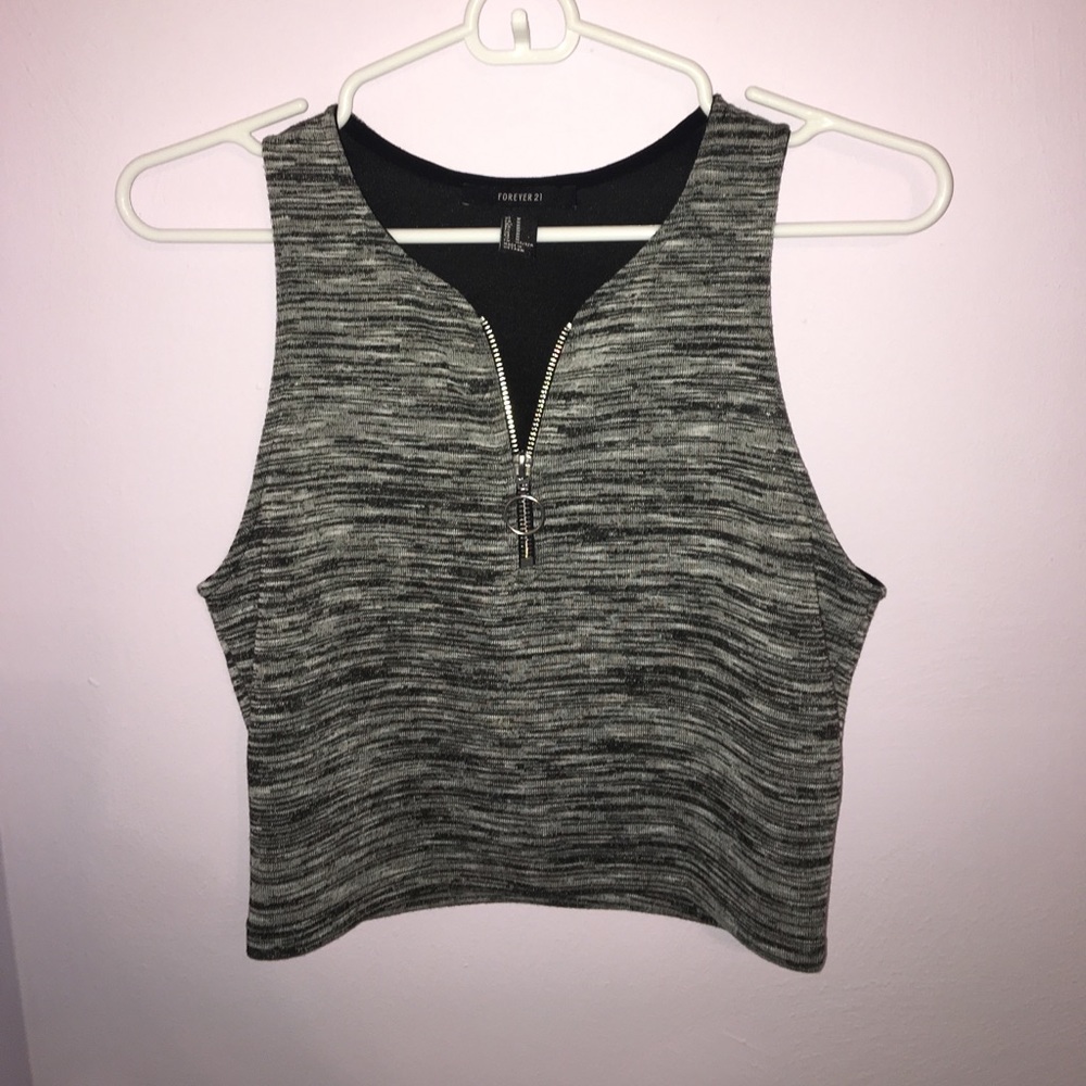 🖤Forever 21 croptop🖤