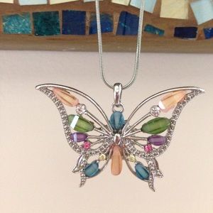 🦋 SALE🦋 Butterfly statement piece 🌸