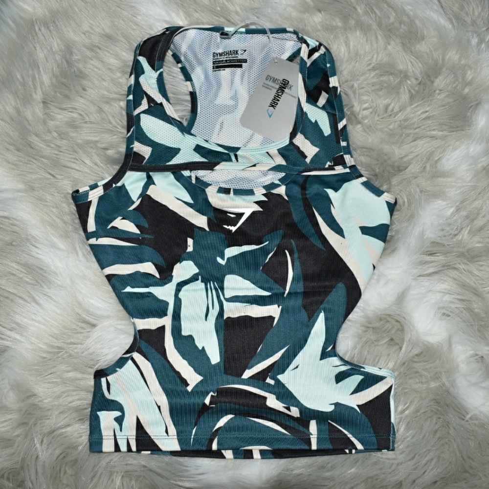 GYMSHARK NIKKI B CROP TOP! (Offers welcome)
