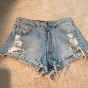 Akira ripped,high waisted shorts