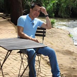 Meet your Posher, Khanh