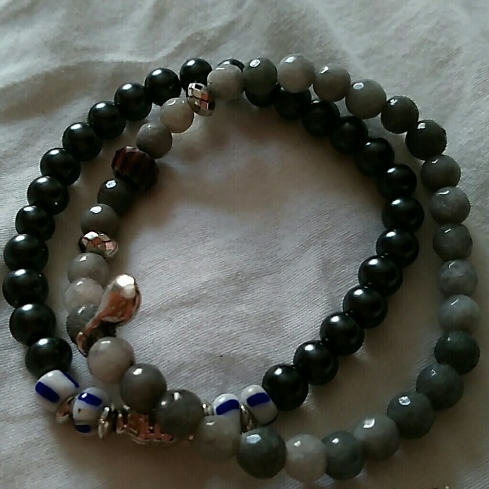 Handmade glass bead bracelet