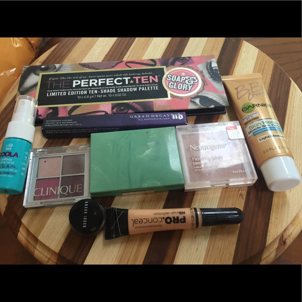 Makeup bundle!