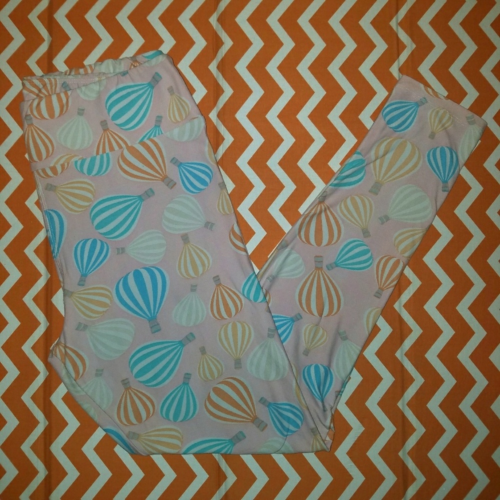 Lularoe TC Leggings Light Pink Hot Air Balloons