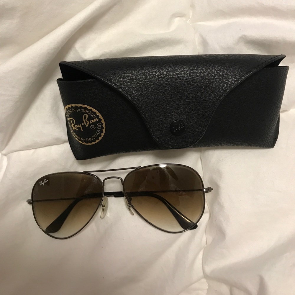 Ray•Ban aviators