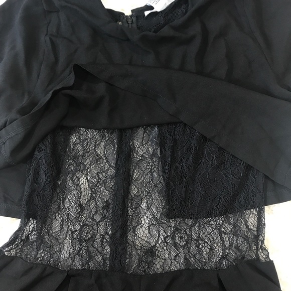 New black peekaboo lace open back romper - Picture 3 of 4