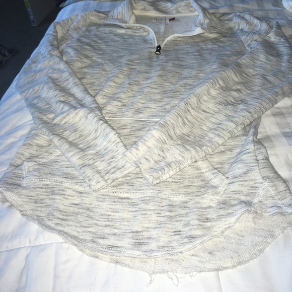 Sweater - Picture 3 of 3