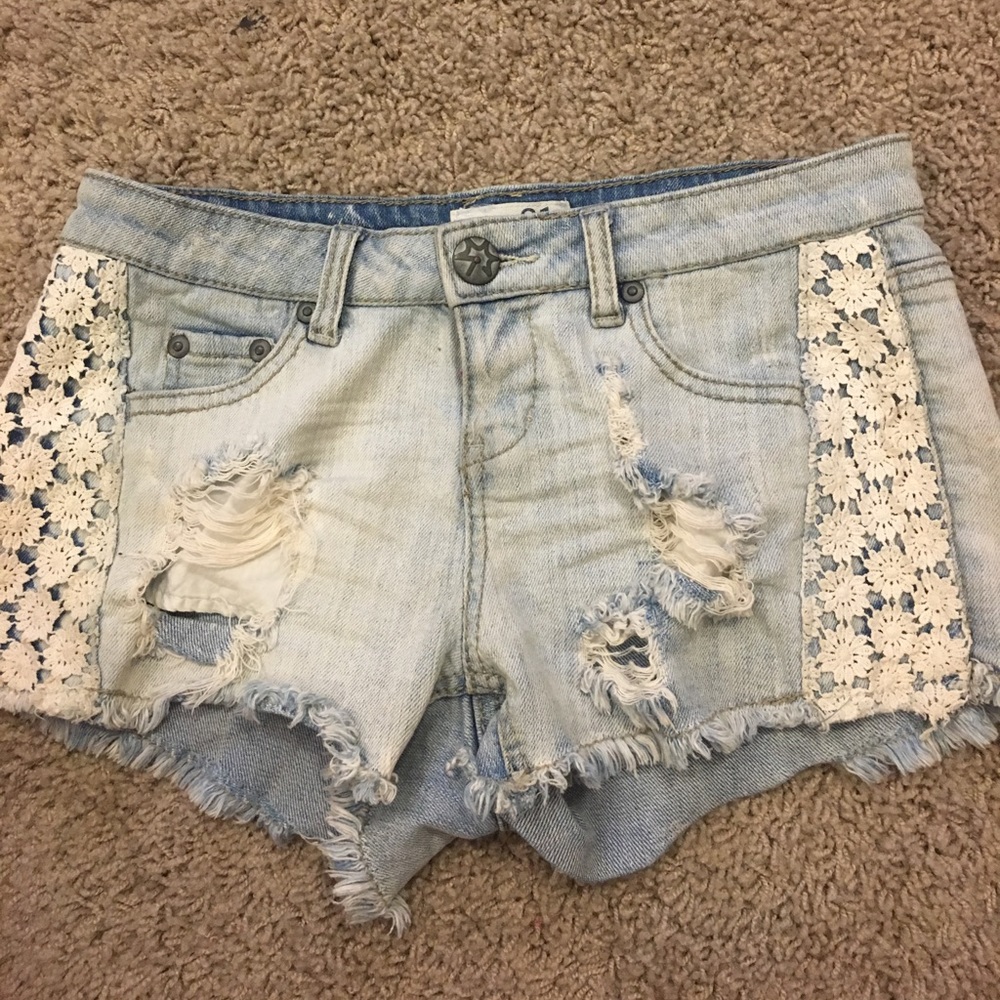 Denim distressed shorts