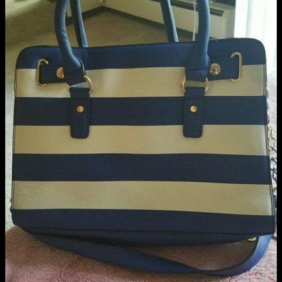 Michael Kors summer purse - Picture 3 of 4