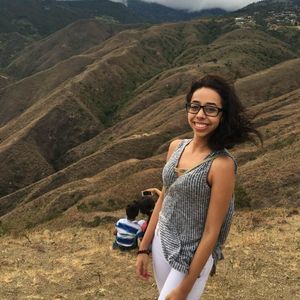Meet your Posher, Daniela