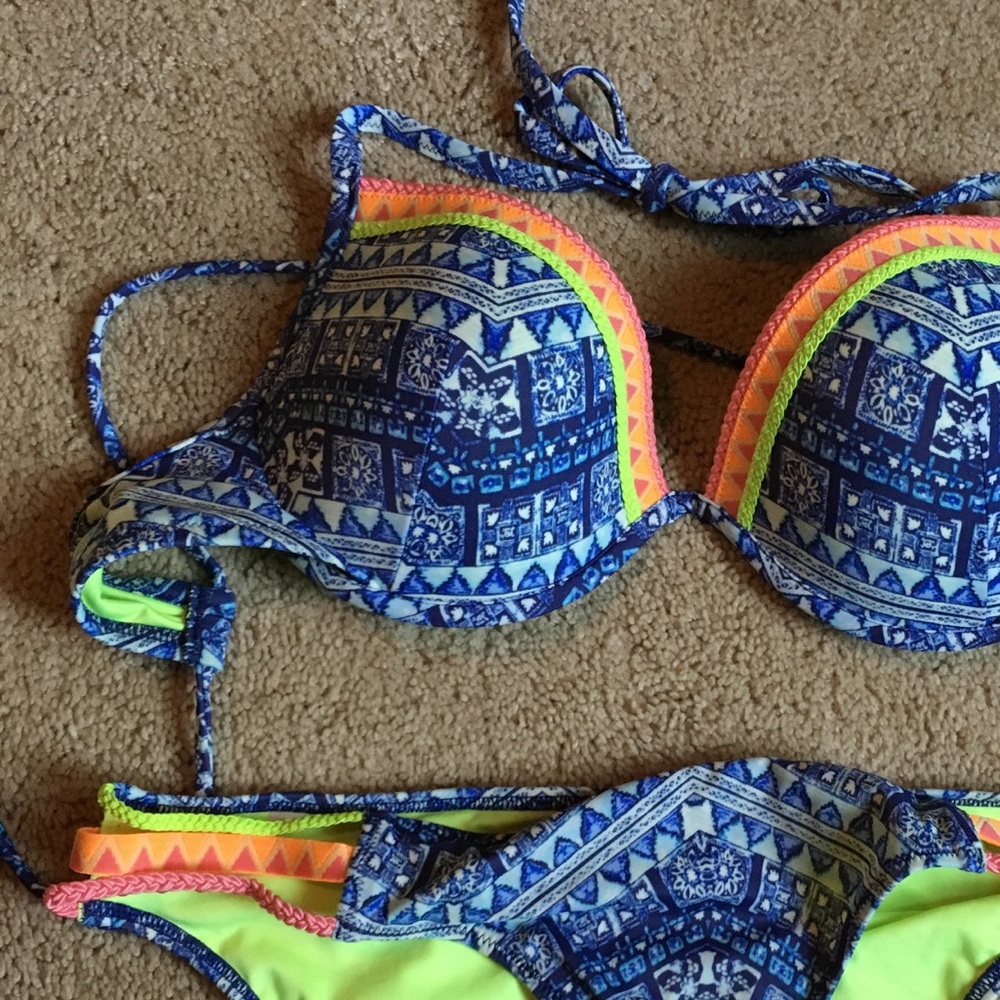 Victoria secret bathing suit set!