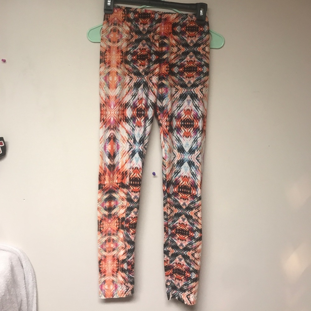 Patterned leggings