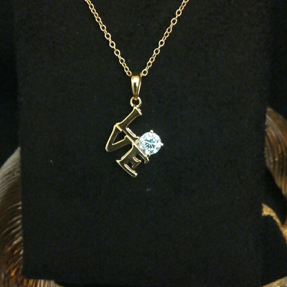 Lovely Gold Sterling Pop Art Love necklace