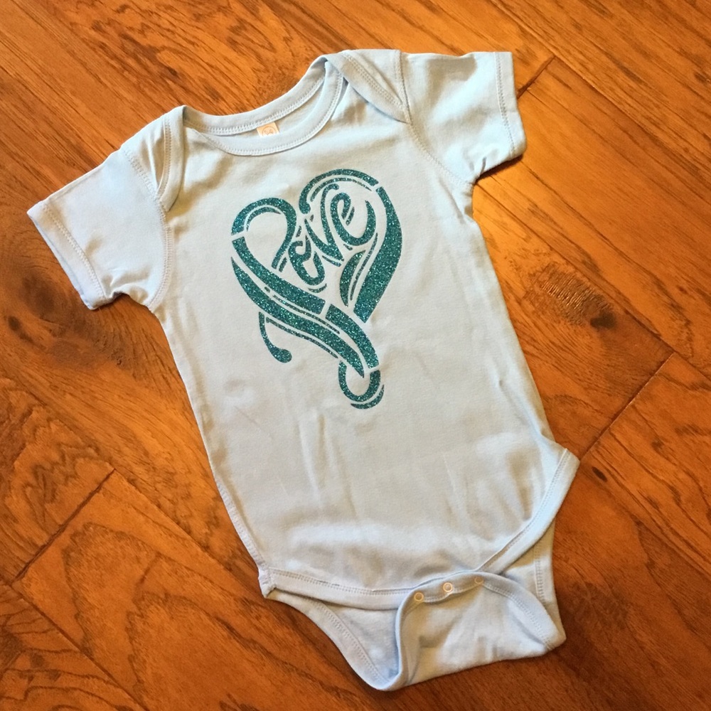 Love Glittery Baby Bodysuit/Onesie