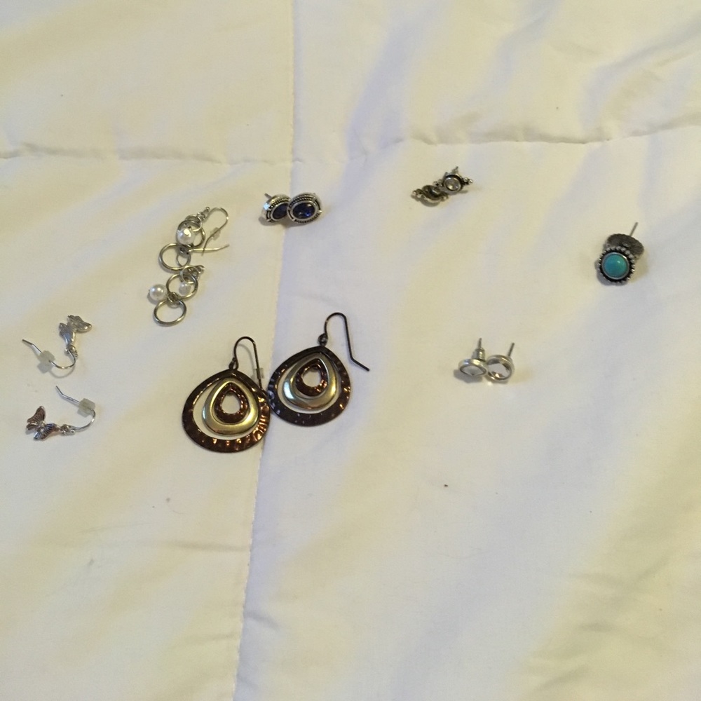 7 pairs of beautiful earrings