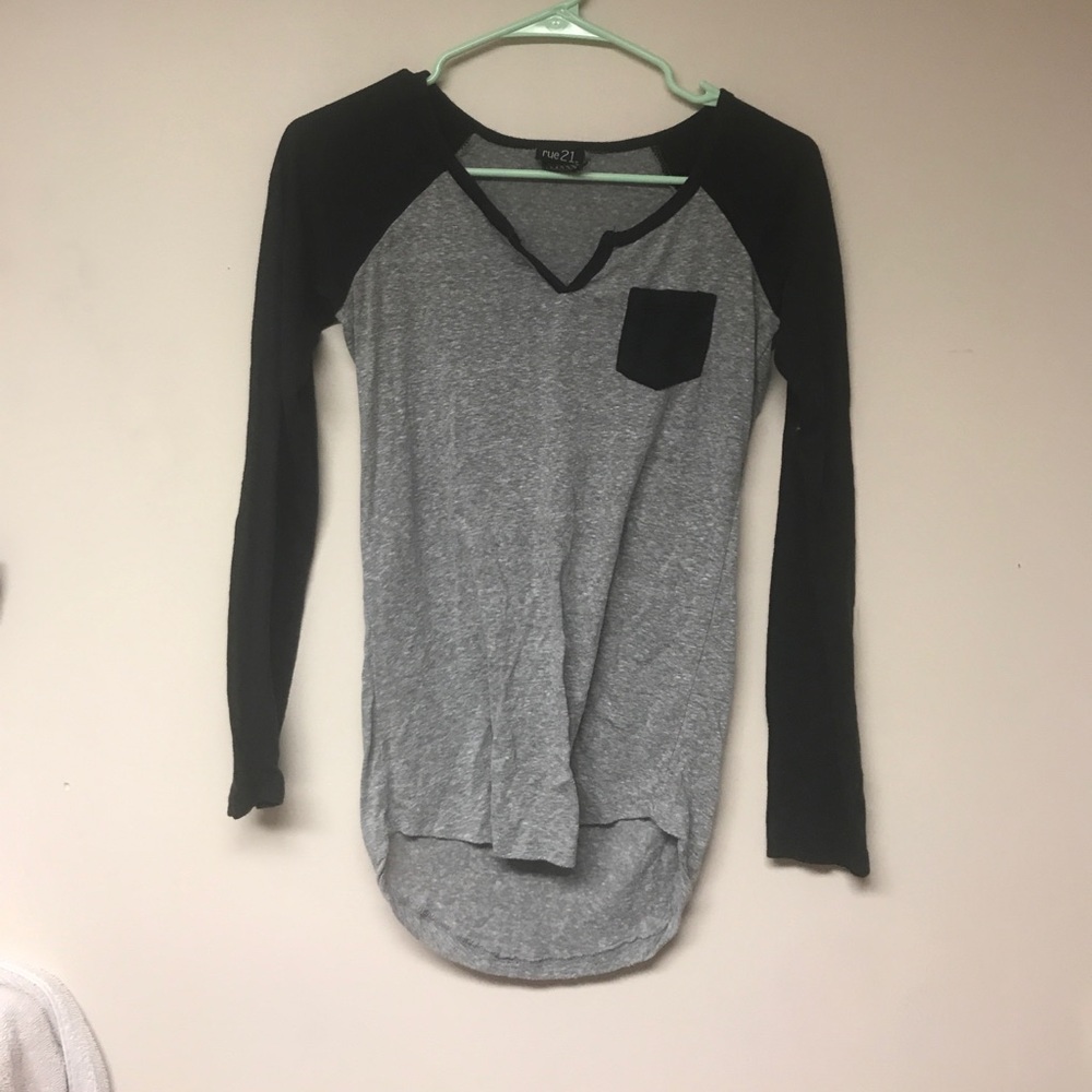 Long sleeve tee
