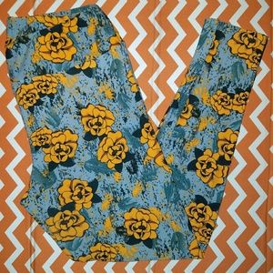 Lularoe TC Leggings in Gray with Yellow Roses