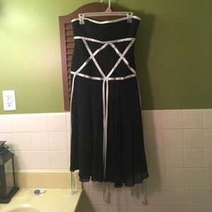 Nicole Miller black and silver dress size 8