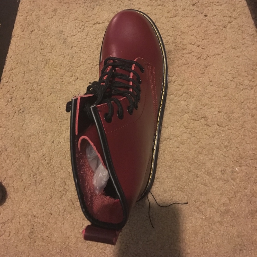 Boots - Picture 2 of 3