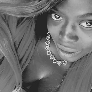 Meet your Posher, Vanessa