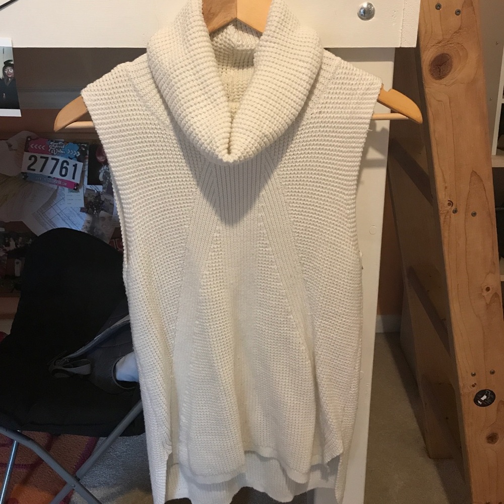 White house black market sleeveless sweater!