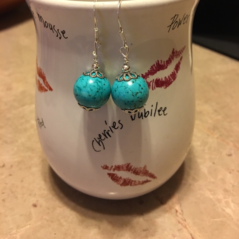 EARRING SET - Picture 2 of 2