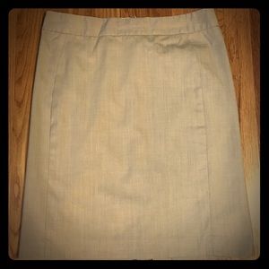 EUC Banana Republic pencil skirt! Like new! 4P