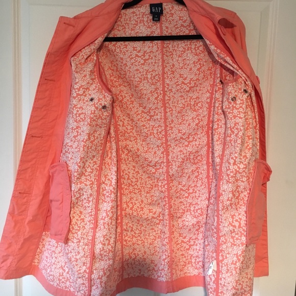 Gap Jacket - Picture 3 of 6