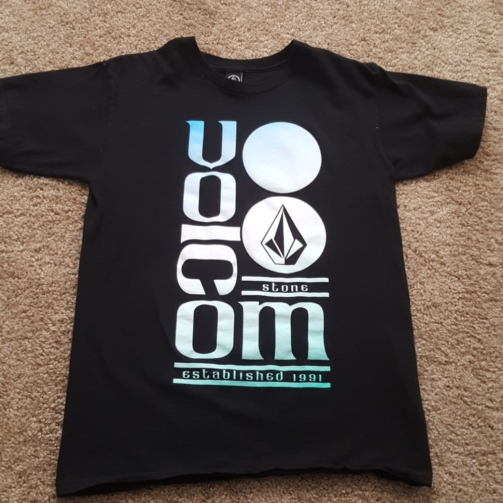 Volcom shirt