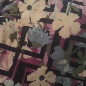 3 pairs of OS LuLaRoe leggings