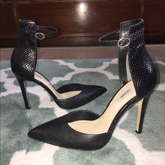 ‼️SOLD🚫‼️Guess ankle strap heel - Picture 3 of 4