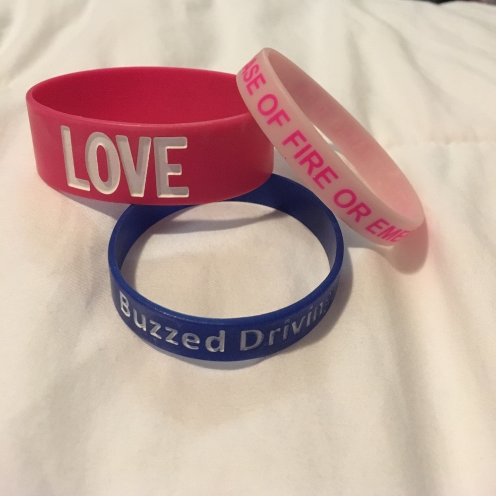 rubber bracelets great for kids!