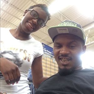 Meet your Posher, Holly