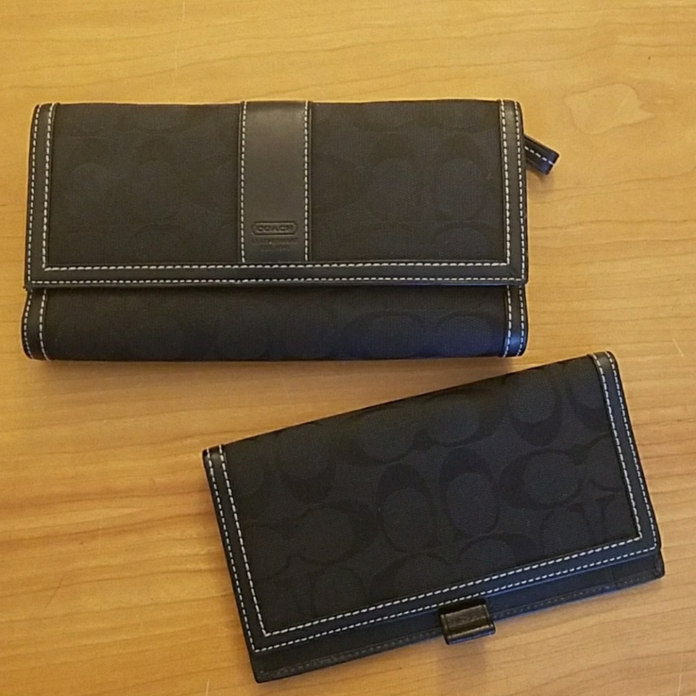 Coach wallet and checkbook