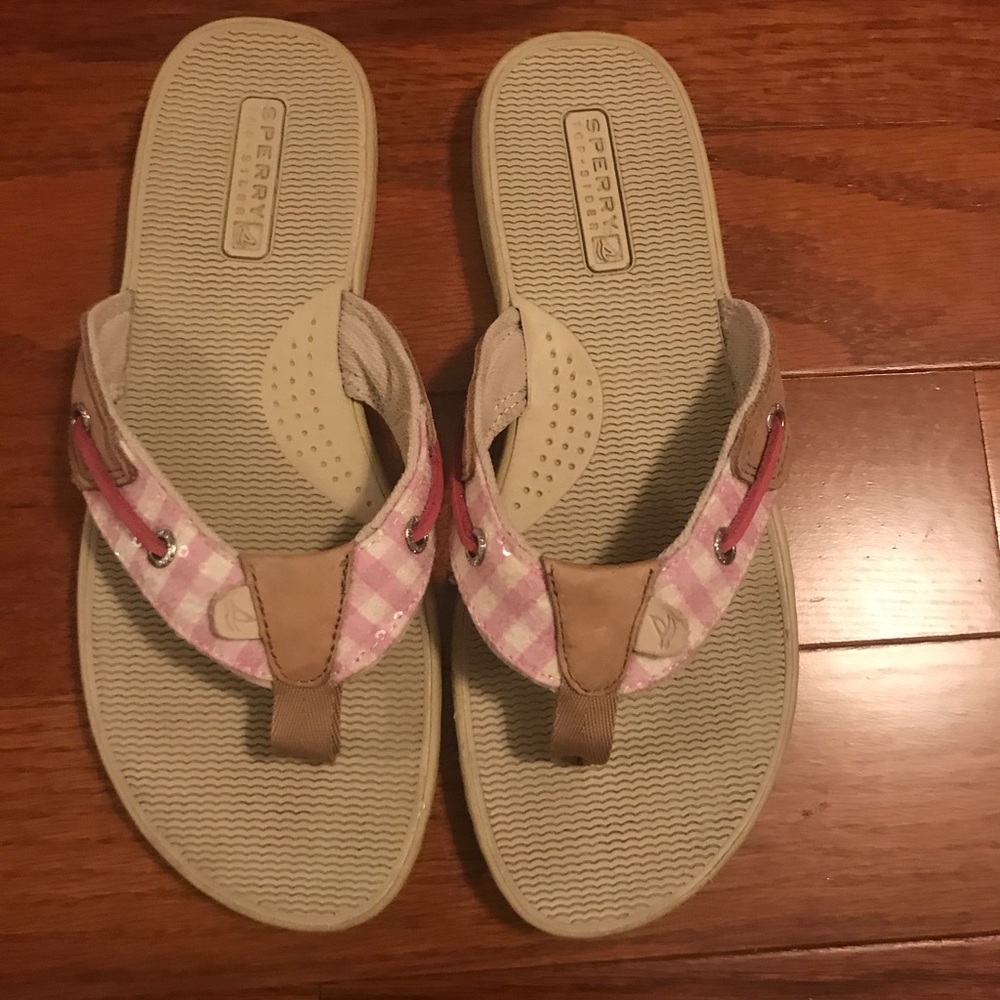 Sperry Topsider flip flops