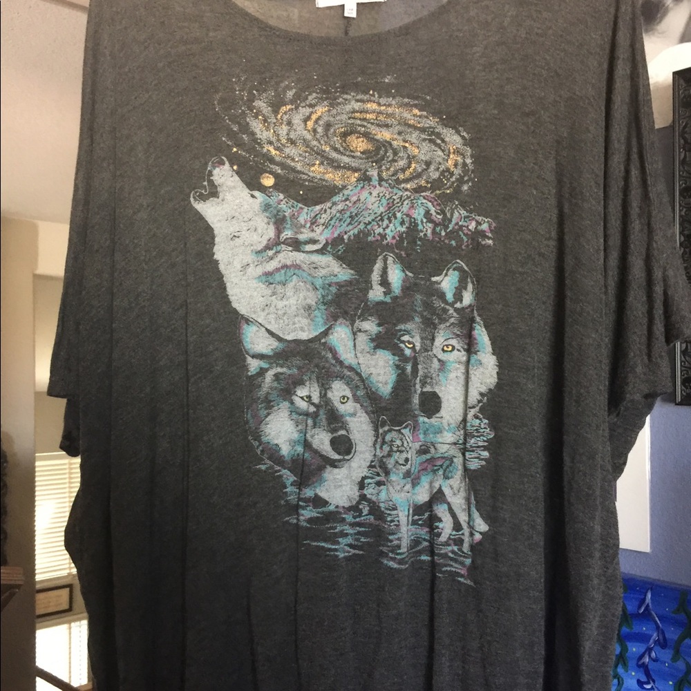 UO wolf tee