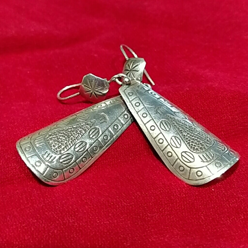 Silpada Silver drop earrings