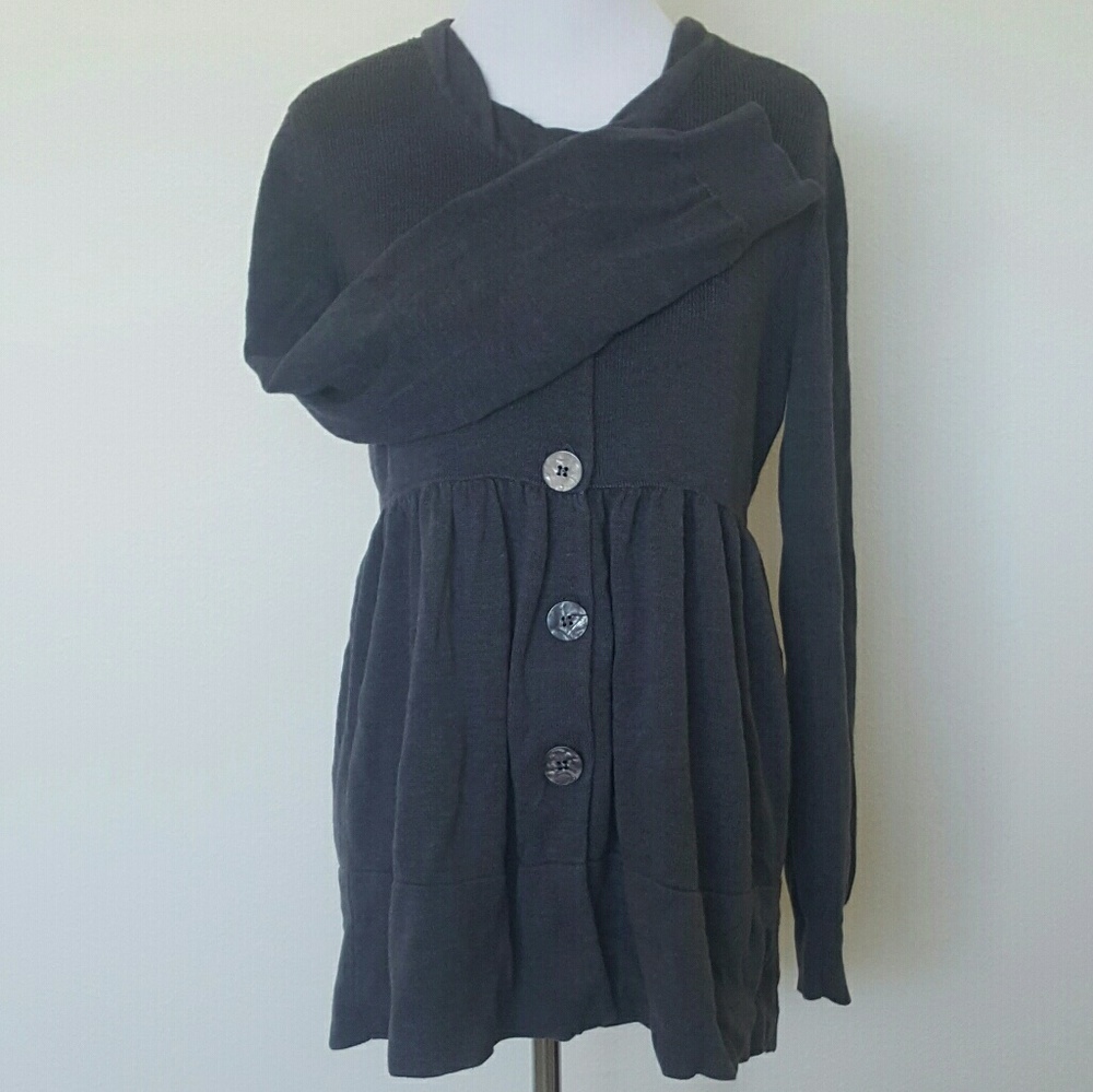 Daisy Fuentes Gray Knit Cardigan Size L
