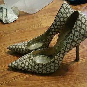 Guess heels