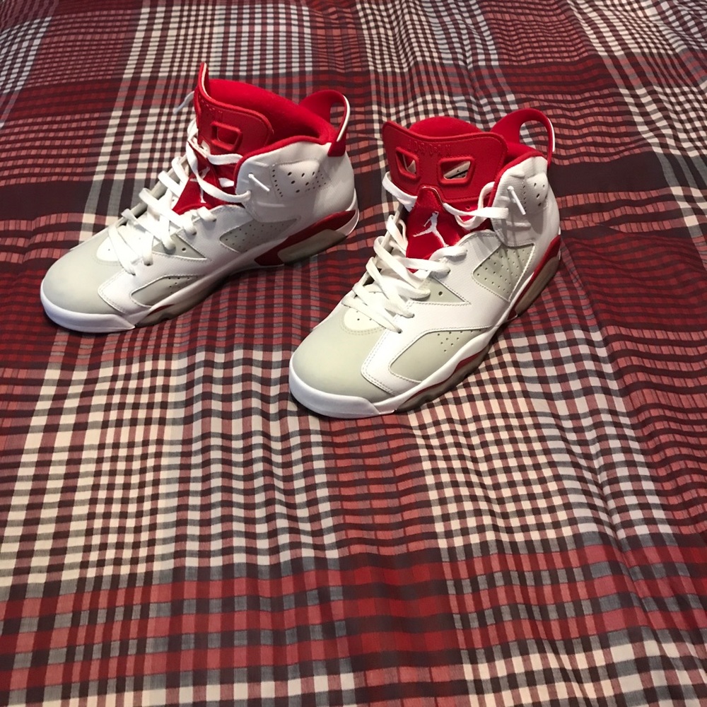 Jordan 6 size 12 - Picture 3 of 3