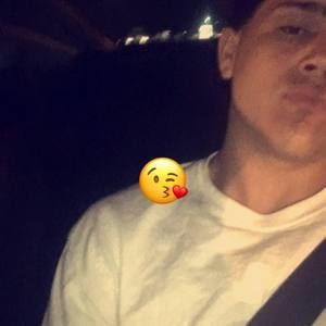 Meet your Posher, Jonathan